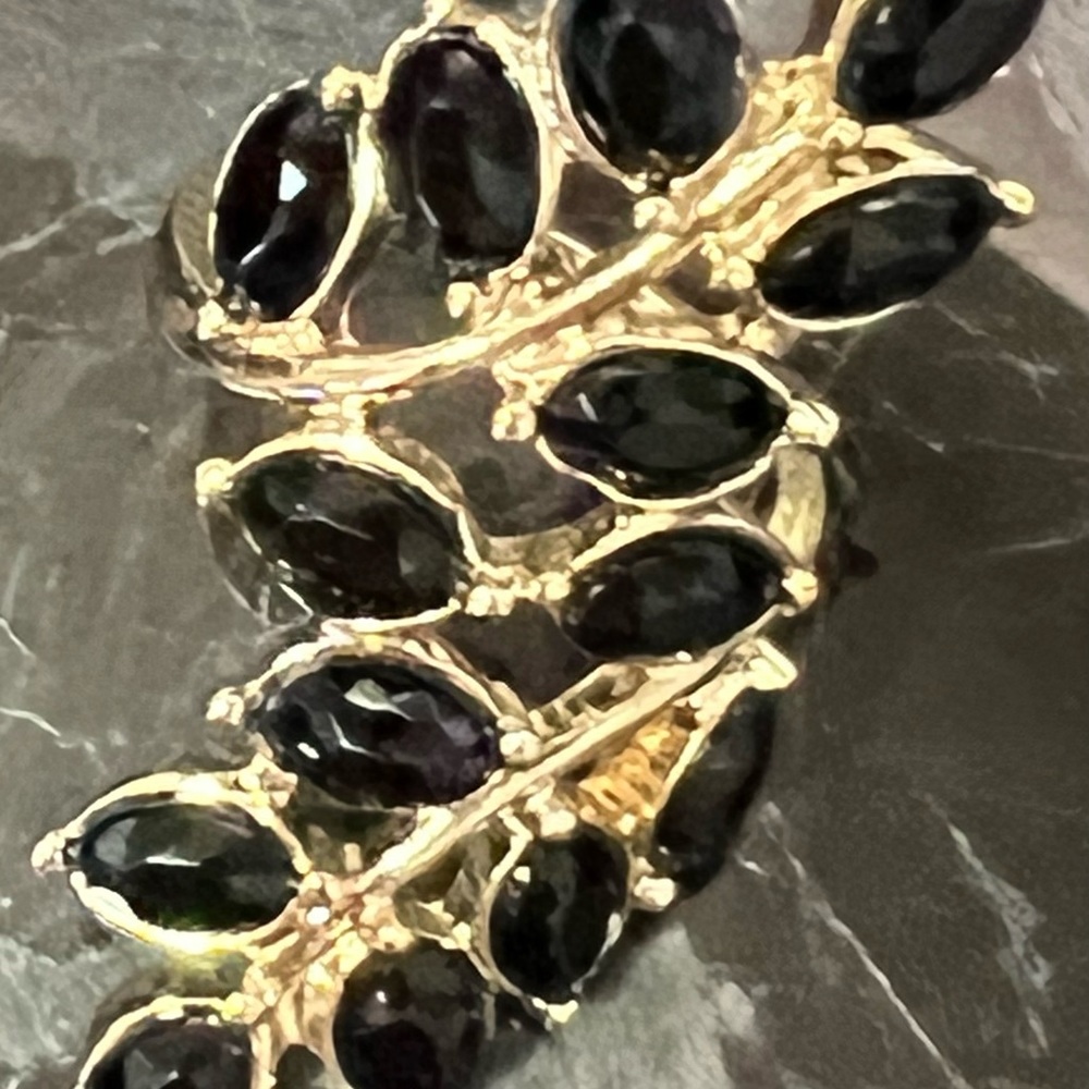 Gold-Tone Black Leaf Ring
